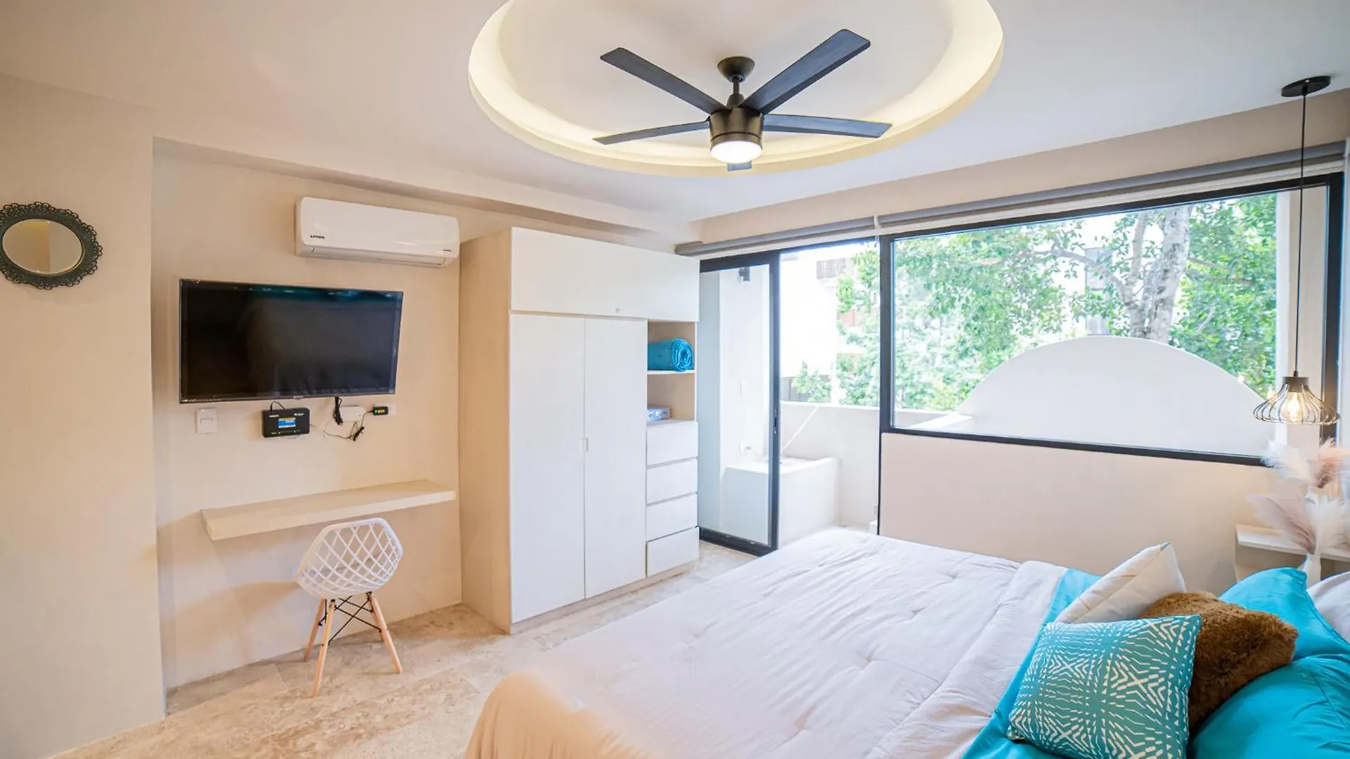 Crystal By Home Tulum Pueblo Hotel